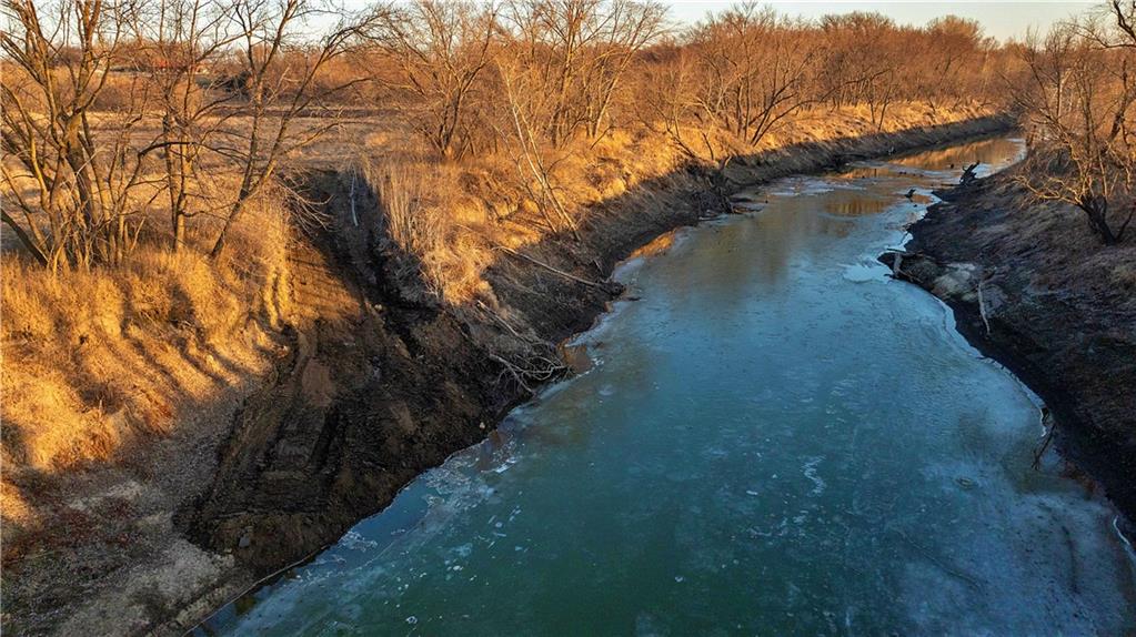 21195 Edgerton Junction Road Dearborn, MO 64439 - Photo 24 of 80