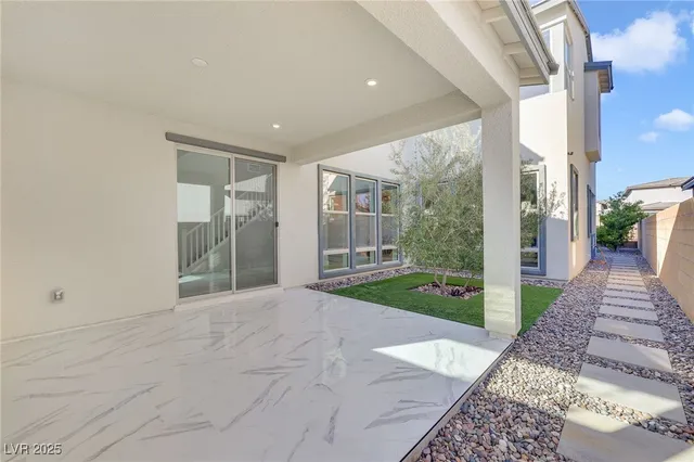 $860,000 | 10280 Midnight Meteor Avenue, Las Vegas, NV 89166