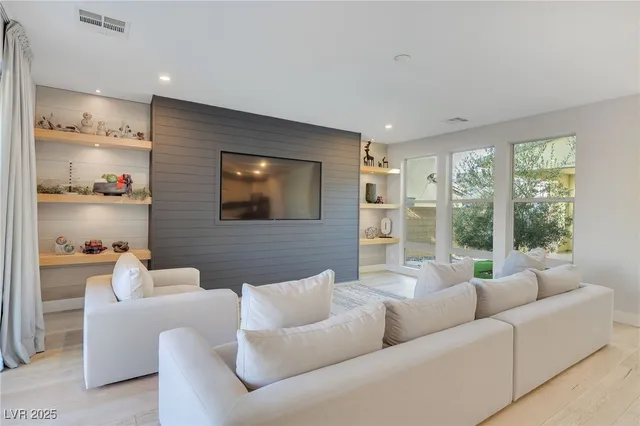 $860,000 | 10280 Midnight Meteor Avenue, Las Vegas, NV 89166