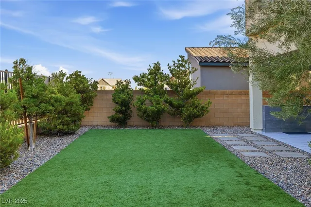 $860,000 | 10280 Midnight Meteor Avenue, Las Vegas, NV 89166