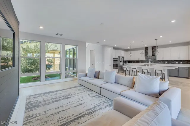 $860,000 | 10280 Midnight Meteor Avenue, Las Vegas, NV 89166