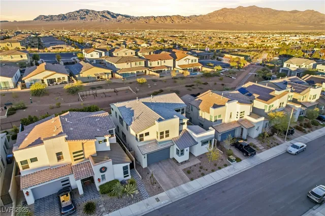 $860,000 | 10280 Midnight Meteor Avenue, Las Vegas, NV 89166