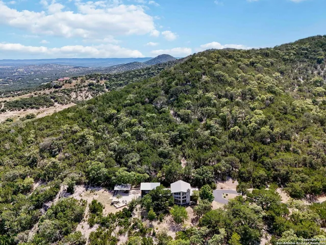 $2,299,999 | 3293 North Little Creek Road, Utopia, TX 78884