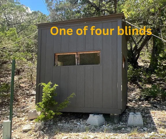 $2,299,999 | 3293 North Little Creek Road, Utopia, TX 78884