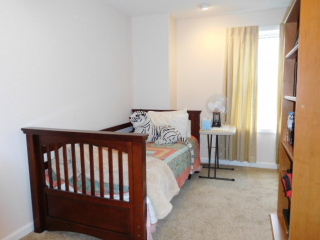 947 Bryant Road Manchester, NH 03109 - Photo 11 of 19