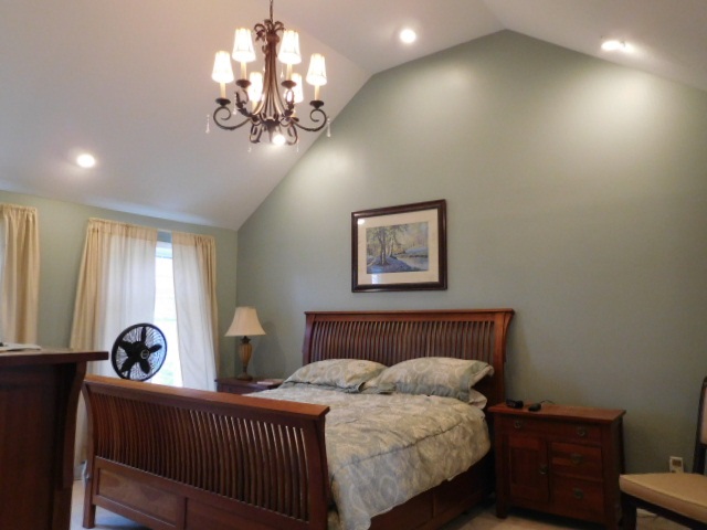 947 Bryant Road Manchester, NH 03109 - Photo 8 of 19