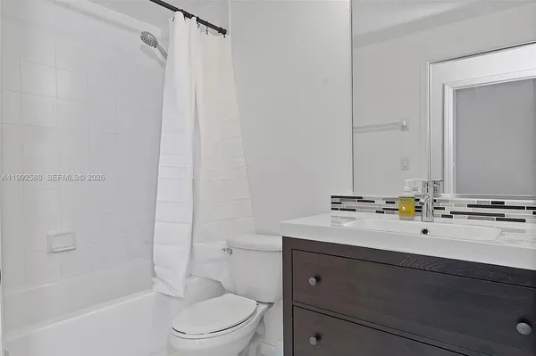 $415,000 | 10012 Northwest 7th Street, Unit 214, Miami, FL 33172