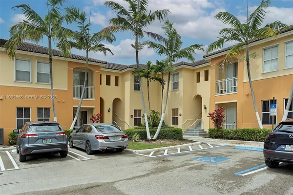 $415,000 | 10012 Northwest 7th Street, Unit 214, Miami, FL 33172
