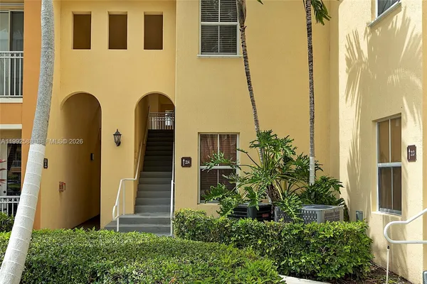 $415,000 | 10012 Northwest 7th Street, Unit 214, Miami, FL 33172