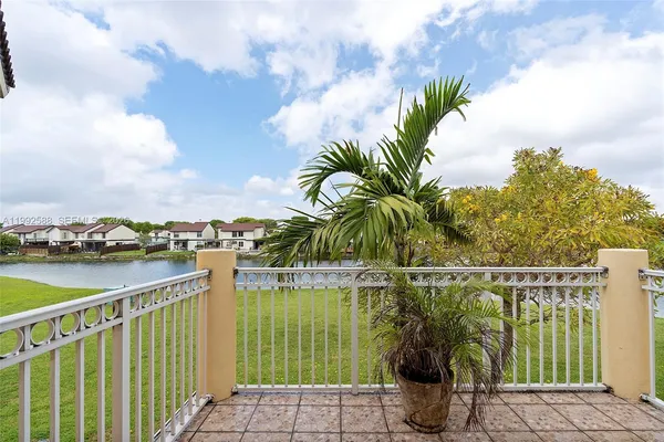 $415,000 | 10012 Northwest 7th Street, Unit 214, Miami, FL 33172