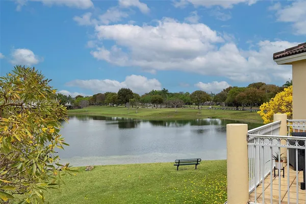 $415,000 | 10012 Northwest 7th Street, Unit 214, Miami, FL 33172
