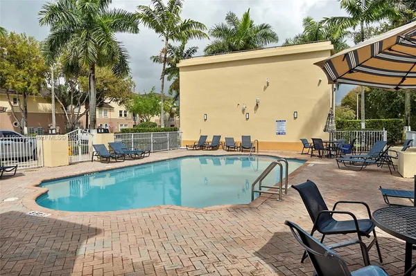 $415,000 | 10012 Northwest 7th Street, Unit 214, Miami, FL 33172