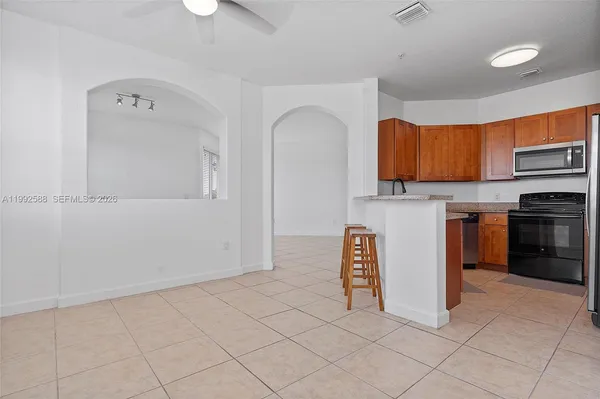 $415,000 | 10012 Northwest 7th Street, Unit 214, Miami, FL 33172