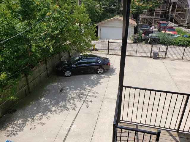 $2,200 | 5946 South Prairie Avenue, Unit 2S, Chicago, IL 60637