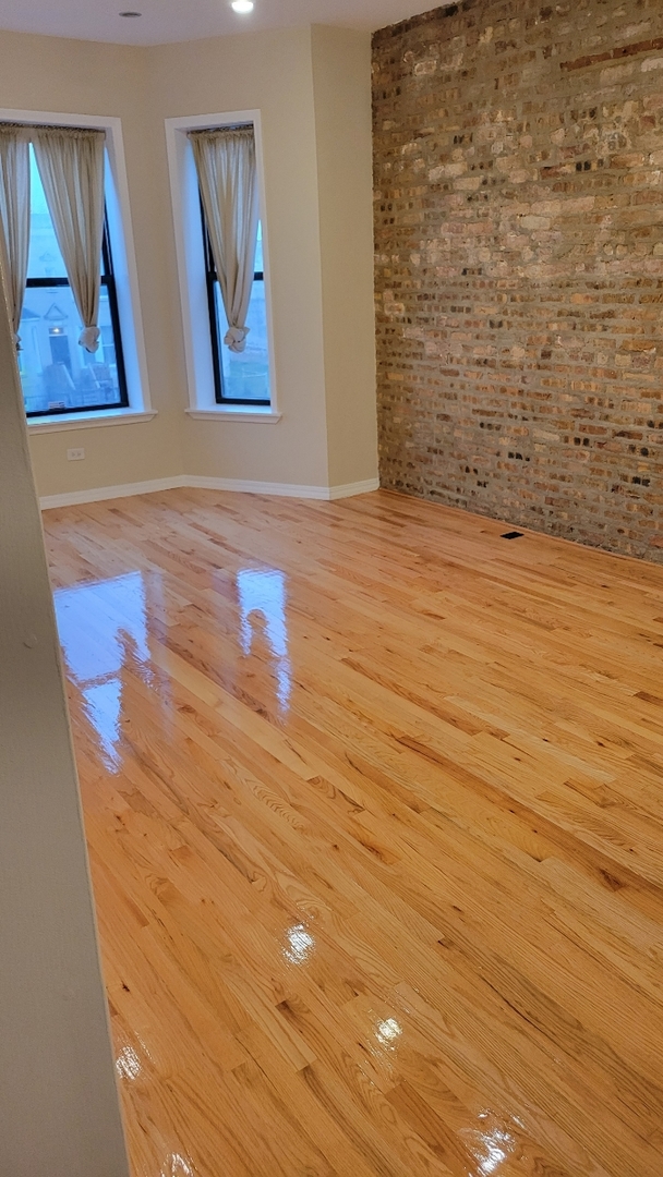 5946 South Prairie Avenue, Unit 2S Chicago, IL 60637 - Photo 5 of 18 a view of an empty room