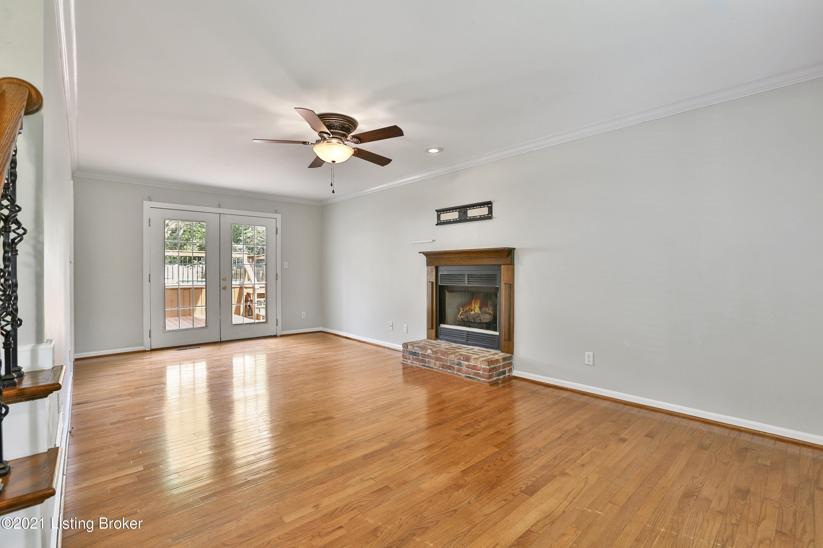 103 Rolling Ridge Way Simpsonville, KY 40067 - Photo 3 of 32 103-rolling-013