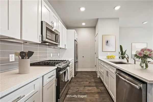 $380,000 | 900 Bartholomew Street, Unit 310, New Orleans, LA 70117