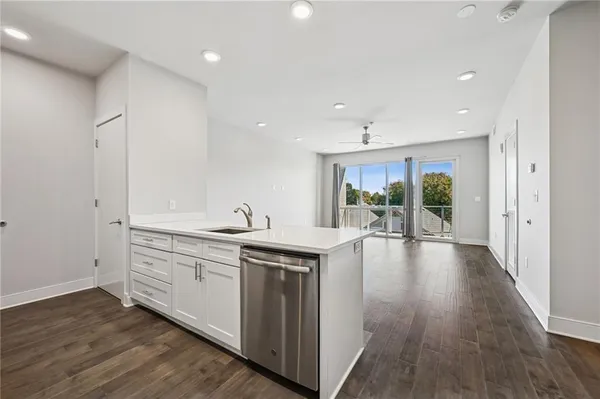$380,000 | 900 Bartholomew Street, Unit 310, New Orleans, LA 70117