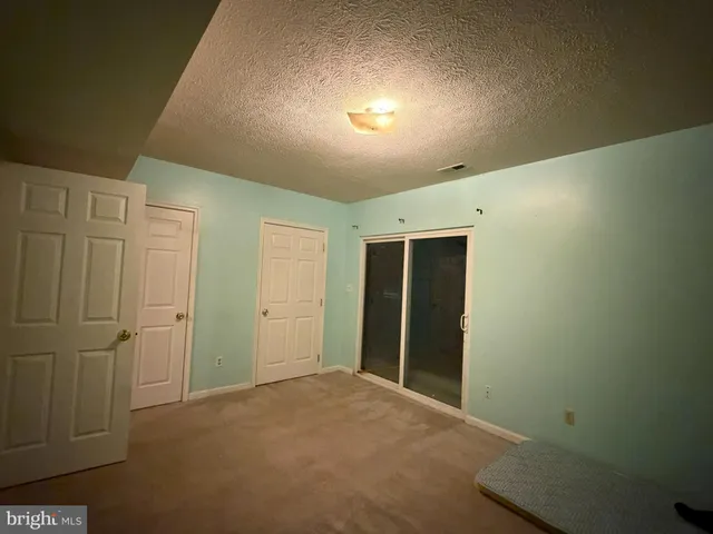 $2,300 | 104 New Kent Court, Stephens City, VA 22655