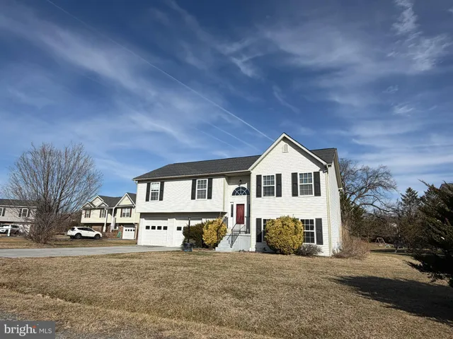 $2,300 | 104 New Kent Court, Stephens City, VA 22655