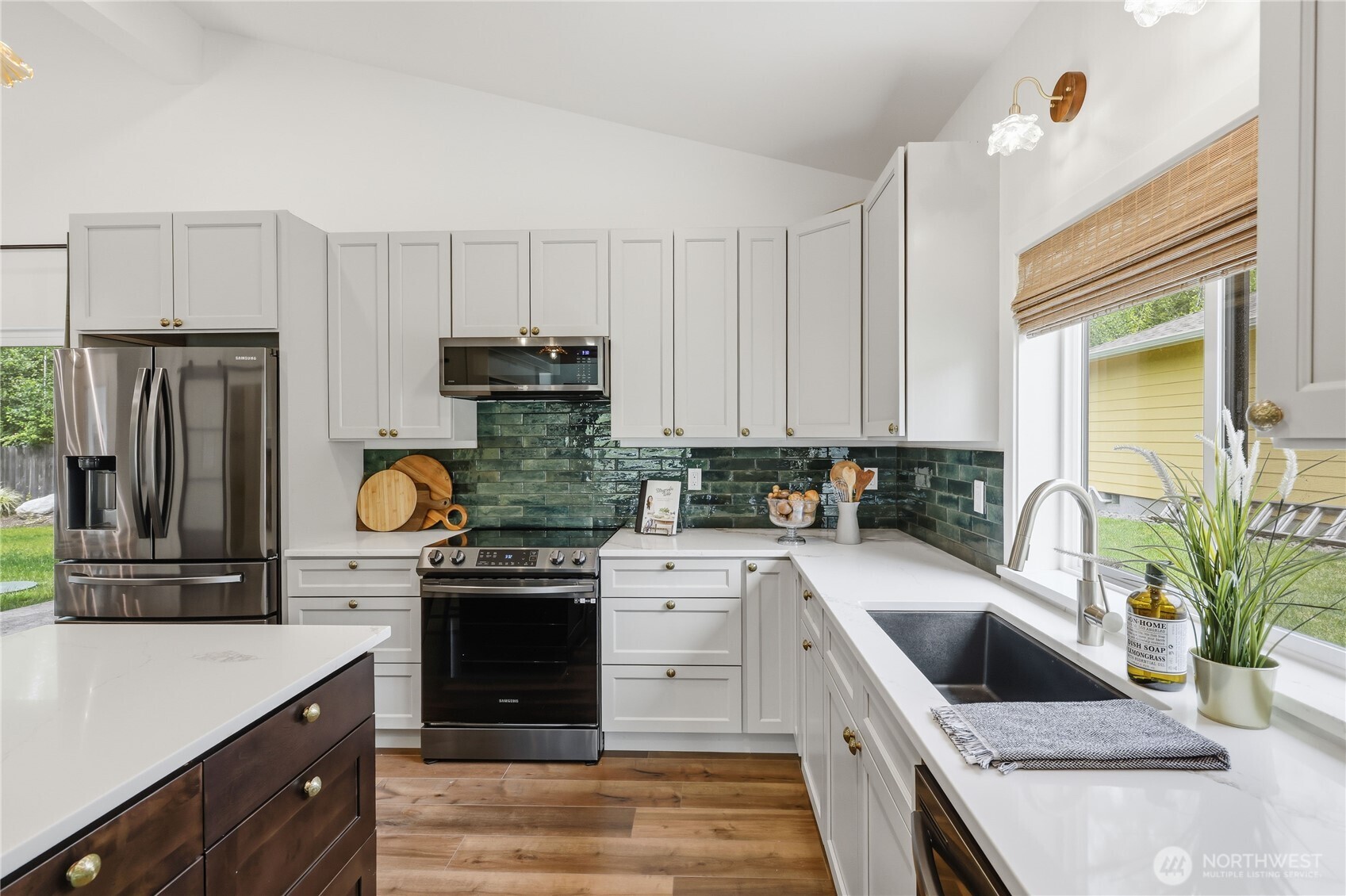 384 Northwest Ruth Lane Bremerton, WA 98310 - Photo 13 of 39