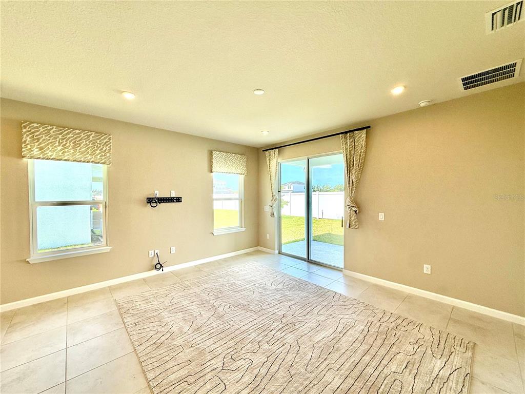 2467 White Ladyfish Road Wimauma, FL 33598 - Photo 10 of 30
