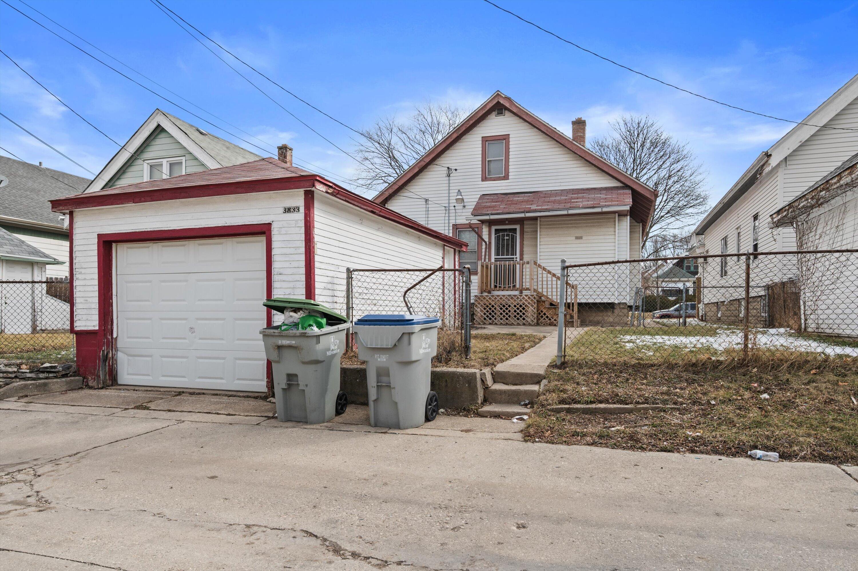 3833 North 25th Street Milwaukee, WI 53206 - Photo 4 of 24 Back Garage and Alley