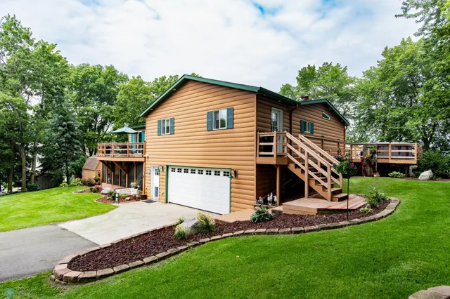 $889,000 | 24295 Matson Point Trail, Pelican Rapids, MN 56572