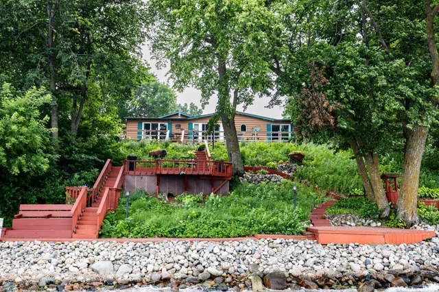 $889,000 | 24295 Matson Point Trail, Pelican Rapids, MN 56572