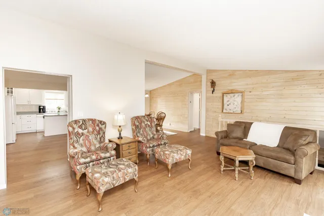 $889,000 | 24295 Matson Point Trail, Pelican Rapids, MN 56572