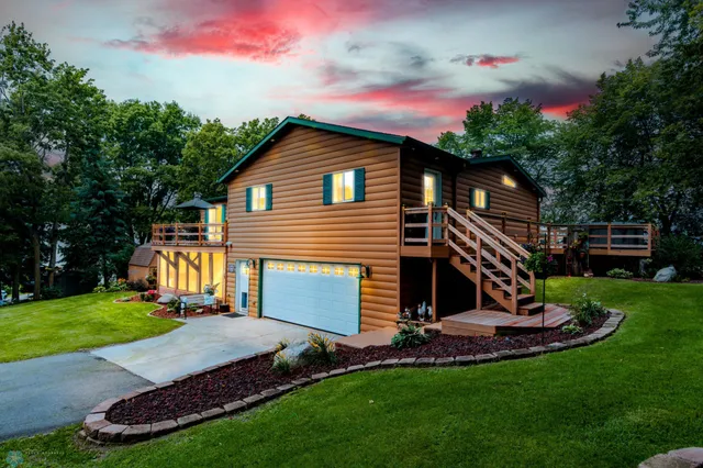 $889,000 | 24295 Matson Point Trail, Pelican Rapids, MN 56572