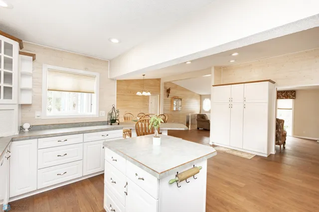 $889,000 | 24295 Matson Point Trail, Pelican Rapids, MN 56572