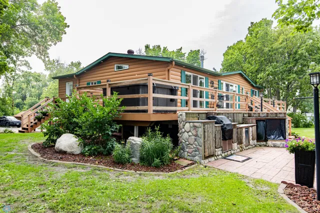 $889,000 | 24295 Matson Point Trail, Pelican Rapids, MN 56572