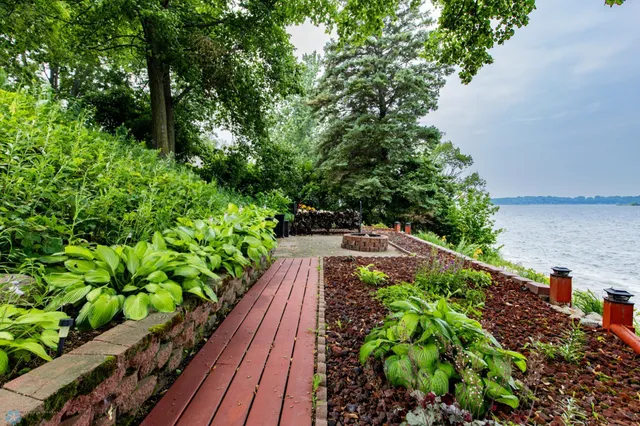 $889,000 | 24295 Matson Point Trail, Pelican Rapids, MN 56572