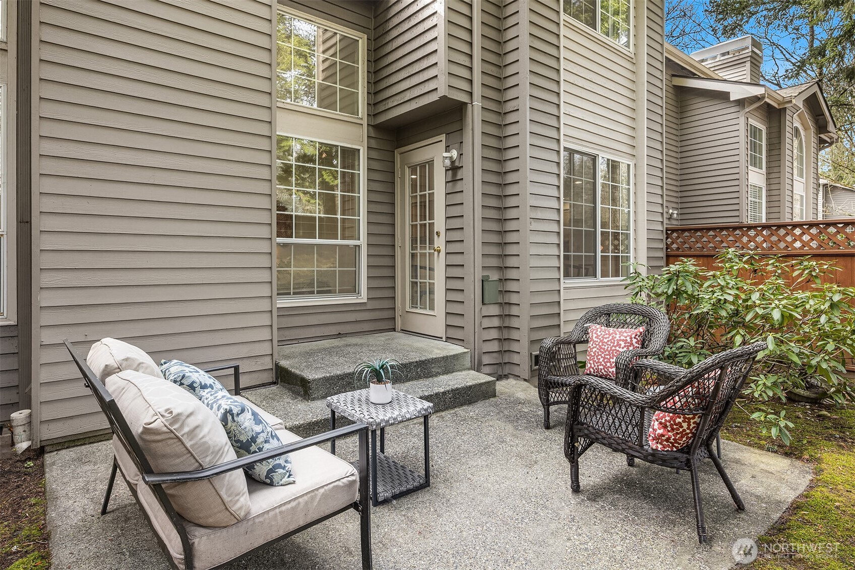 11512 Northeast 115th Court Kirkland, WA 98033 - Photo 26 of 34
