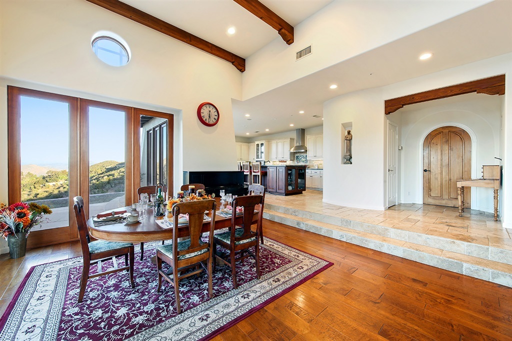 8905 Detwiler Road Escondido, CA 92029 - Photo 6 of 18