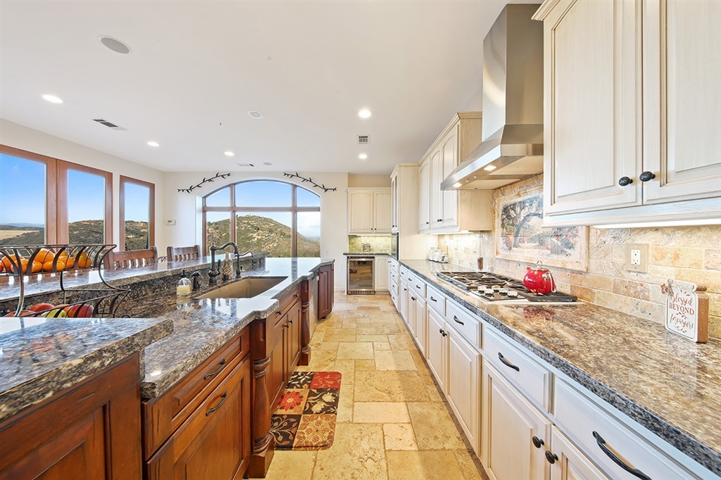 8905 Detwiler Road Escondido, CA 92029 - Photo 8 of 18