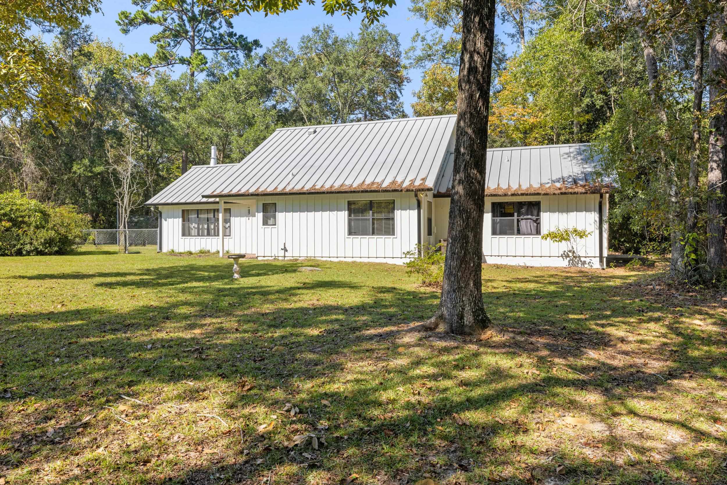 1015 Dover Road Havana, FL 32333 - Photo 4 of 42 Gallery Image 4
