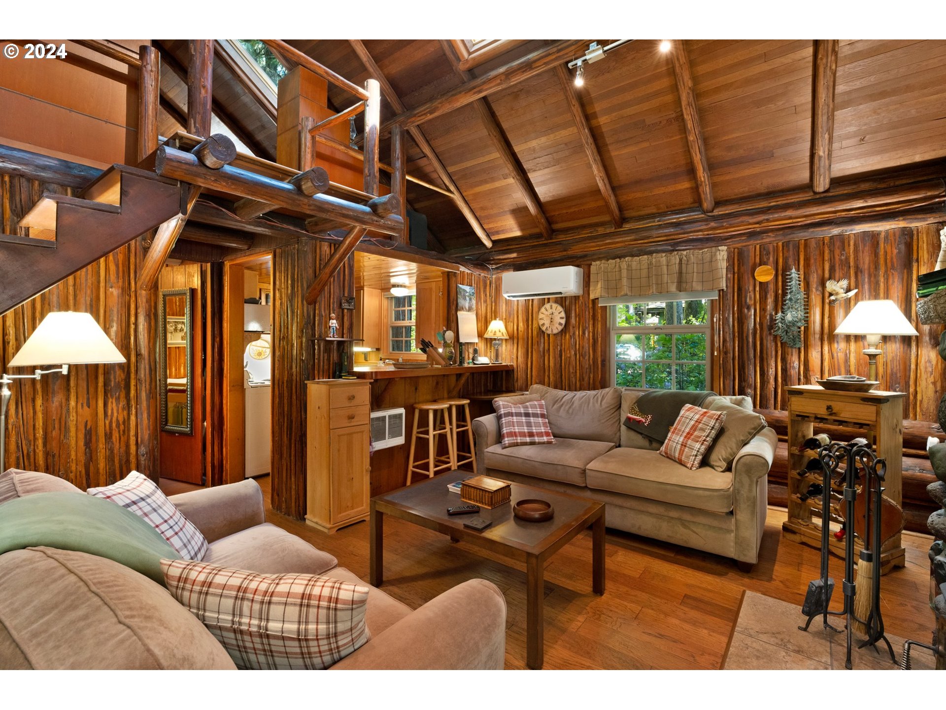 57096 North Bank Road, Unit 6 Blue River, OR 97413 - Photo 11 of 41 Gallery Image 11