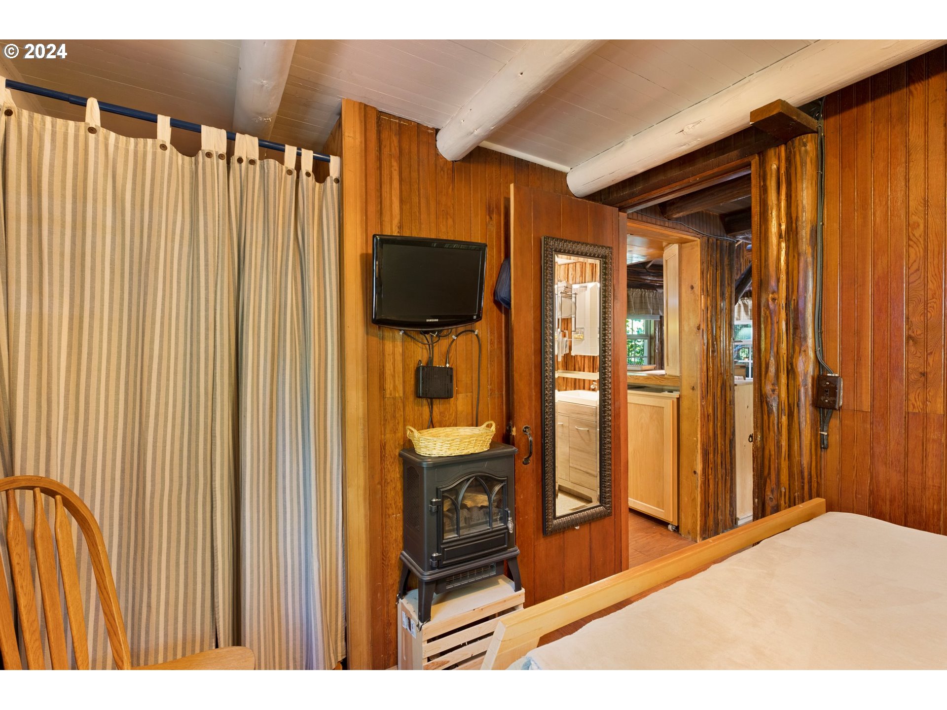 57096 North Bank Road, Unit 6 Blue River, OR 97413 - Photo 14 of 41 Gallery Image 14