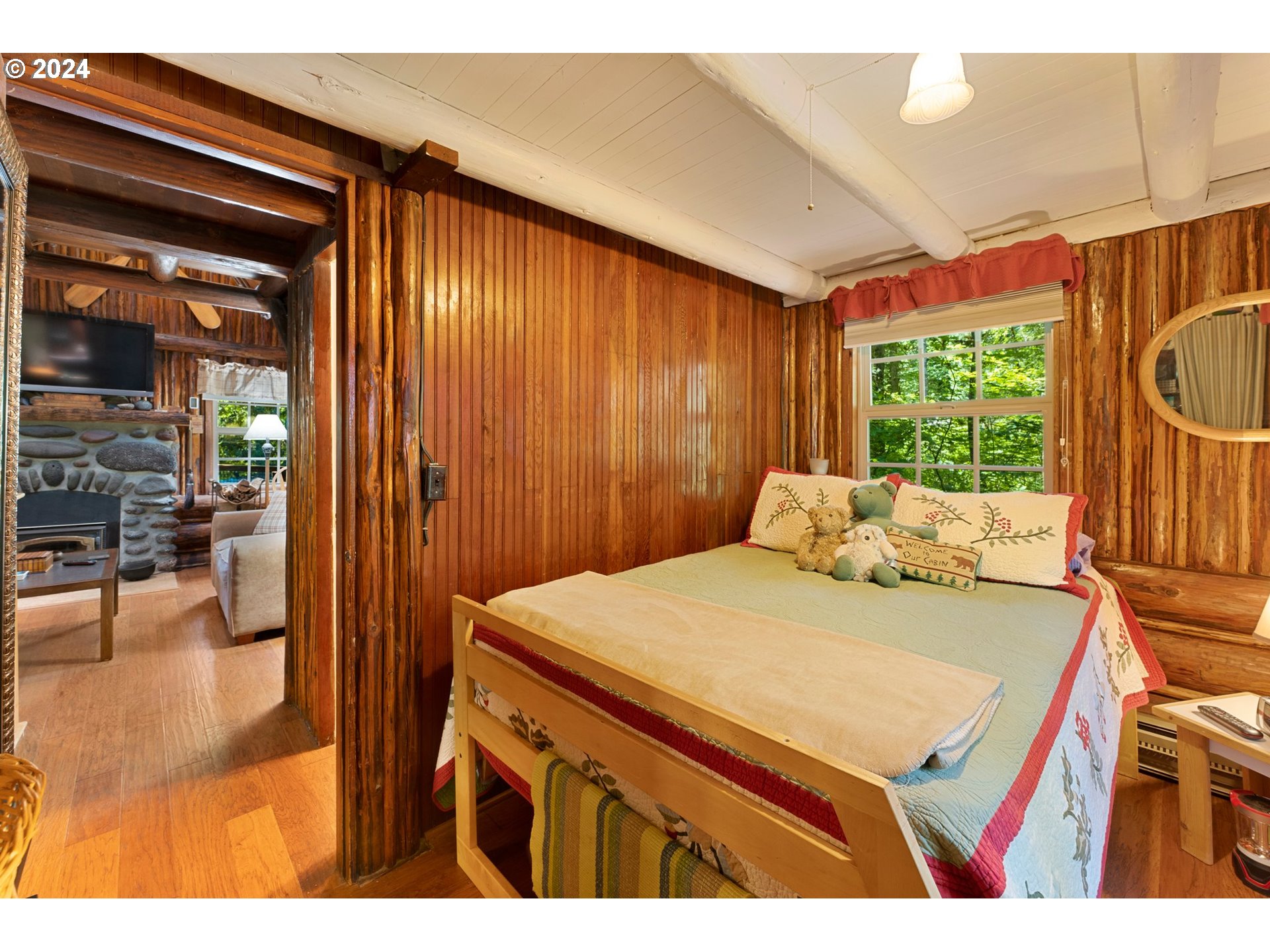 57096 North Bank Road, Unit 6 Blue River, OR 97413 - Photo 15 of 41 Gallery Image 15