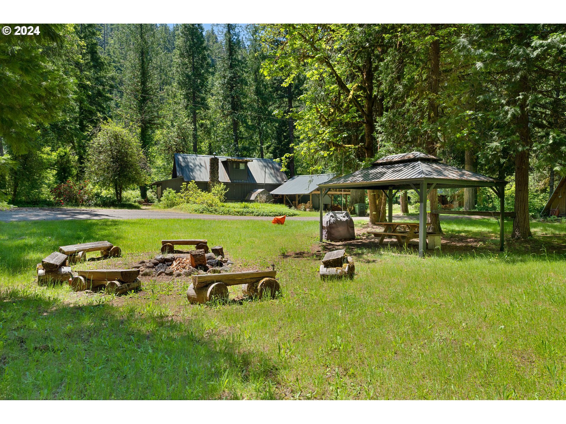 57096 North Bank Road, Unit 6 Blue River, OR 97413 - Photo 36 of 41 Gallery Image 36
