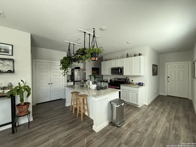 $1,745 | 5415 Tourmaline Loop, San Antonio, TX 78222