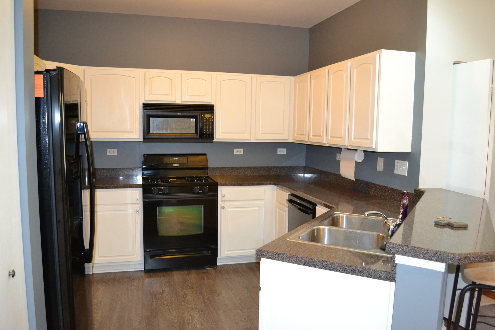 169 Springbrook Trail South Oswego, IL 60543 - Photo 3 of 18