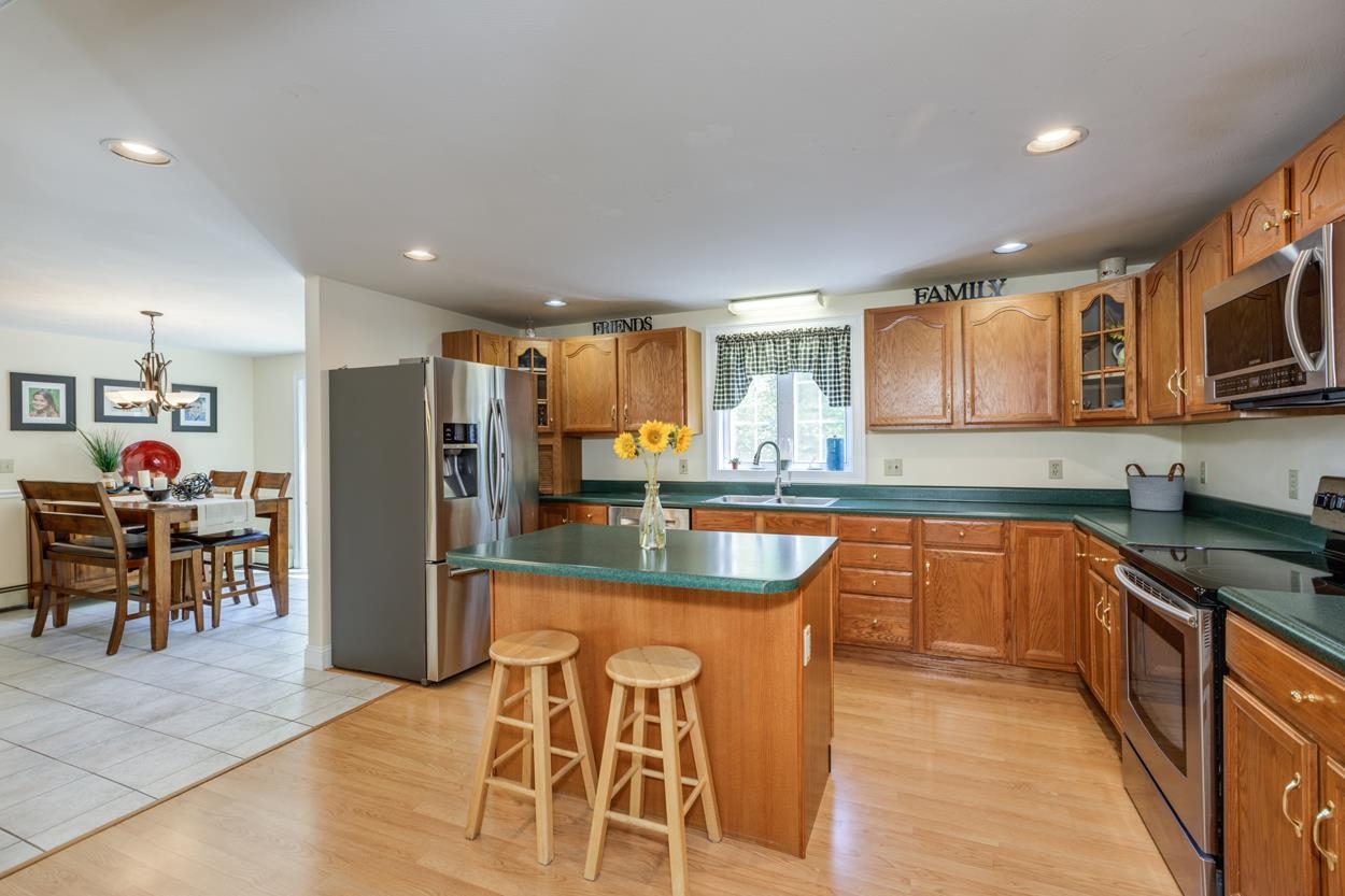 183 Bow Bog Road Bow, NH 03304 - Photo 2 of 36