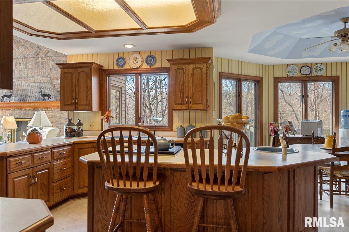 405 Clipper Road Springfield, IL 62711 - Photo 15 of 92