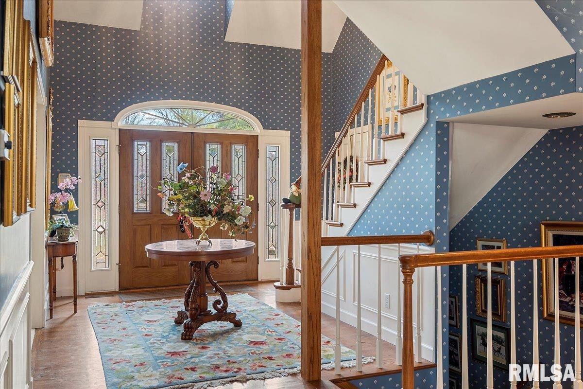 405 Clipper Road Springfield, IL 62711 - Photo 4 of 92