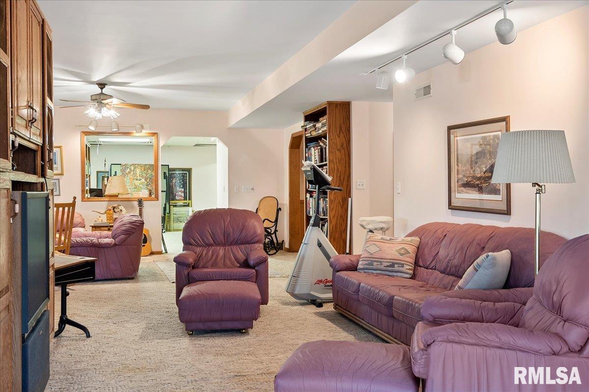 405 Clipper Road Springfield, IL 62711 - Photo 69 of 92