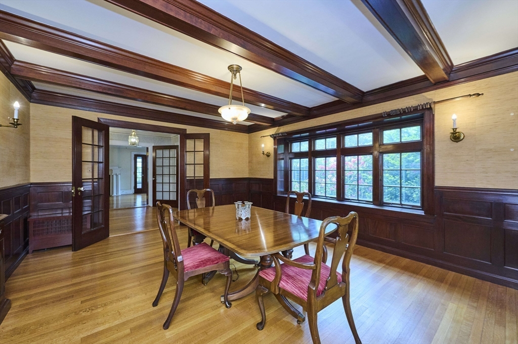 92 Dean Road Brookline, MA 02445 - Photo 11 of 42