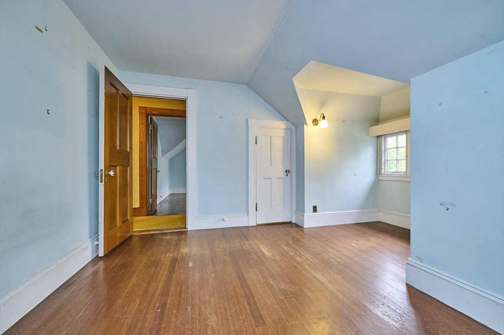 92 Dean Road Brookline, MA 02445 - Photo 31 of 42